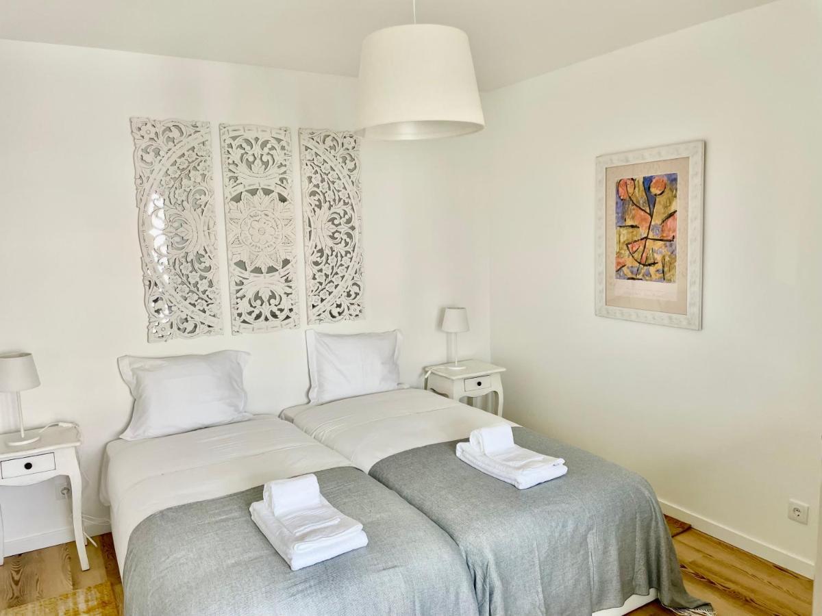 3 Bedroom Cascais Apt ภายนอก รูปภาพ